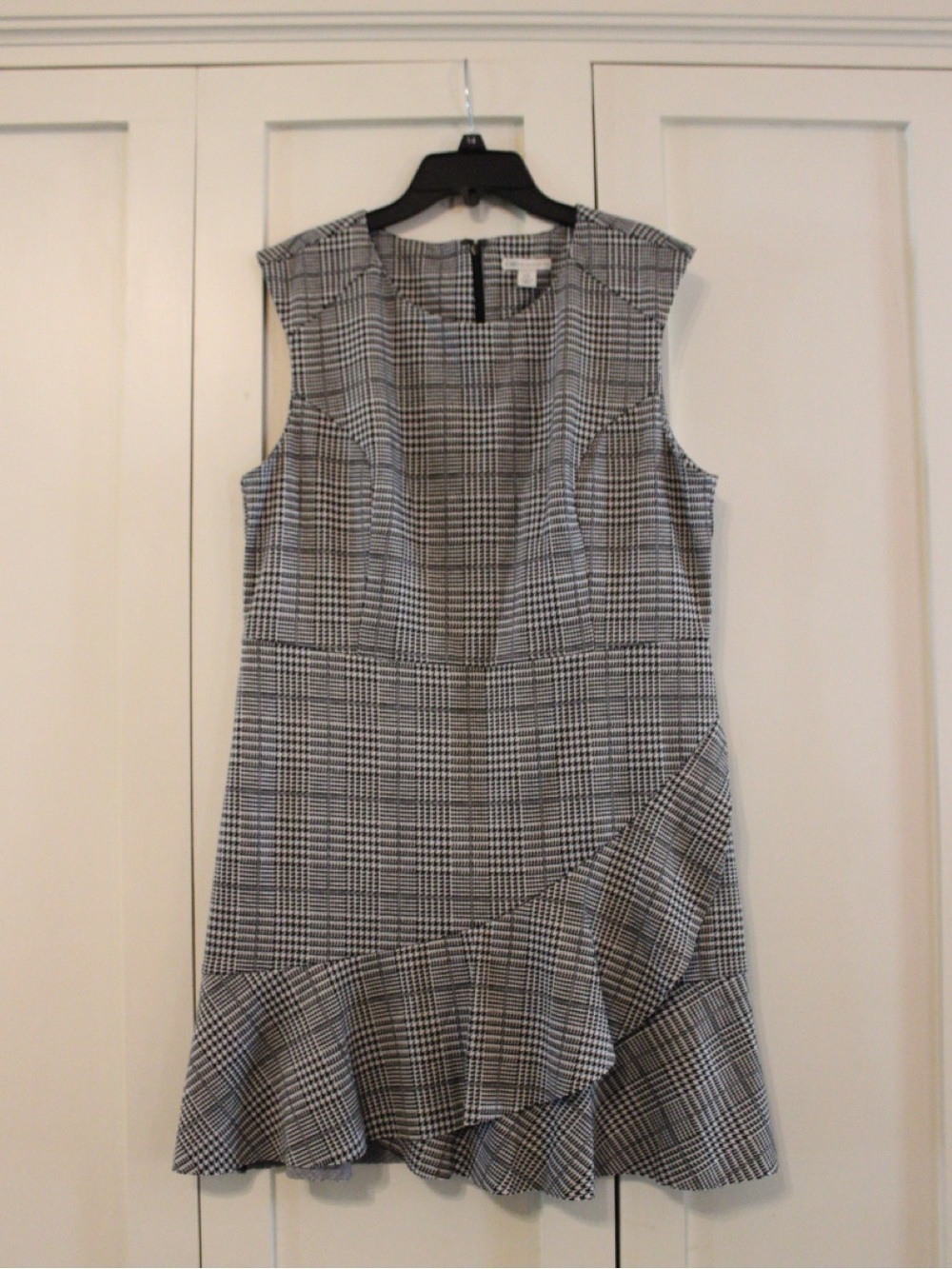 Cato Size L/P Black & White Patterned Mini Dress with Ruffle Hem